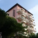 Hotel Trevi