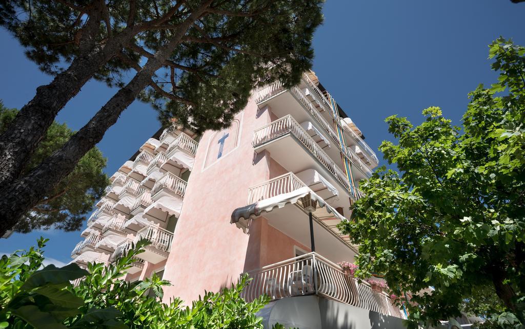 Trevi Hotel 3*