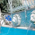 Hotel Trevi
